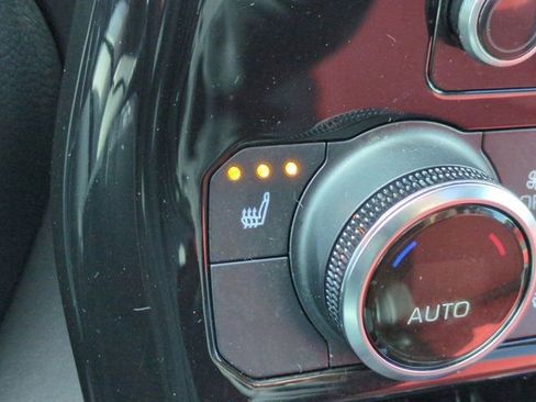 Used 2022 Toyota Highlander XSE image 15