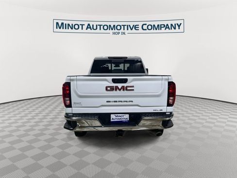 Used 2024 GMC Sierra 2500 SLE w/ SLE Value Package; image 7