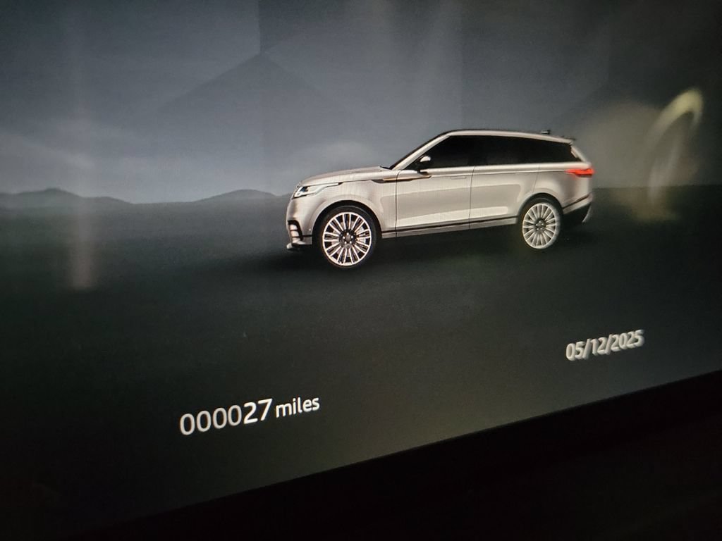 New 2026 Land Rover Range Rover Velar Dynamic SE AWD/4WD image 18