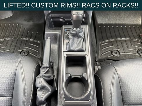 Used 2022 Toyota Tacoma TRD Sport w/ TRD Premium Sport Package AWD/4WD image 14