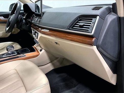 Used 2021 Audi Q5 2.0T Premium image 15