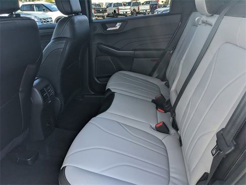 New 2025 Ford Escape SE w/ PHEV Premium Package image 4