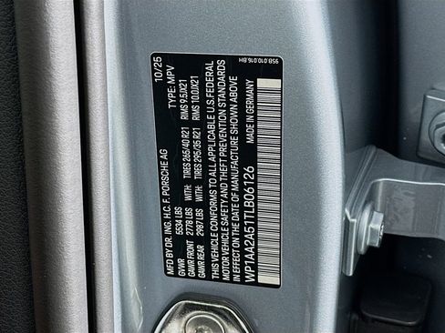 New 2026 Porsche Macan image 36