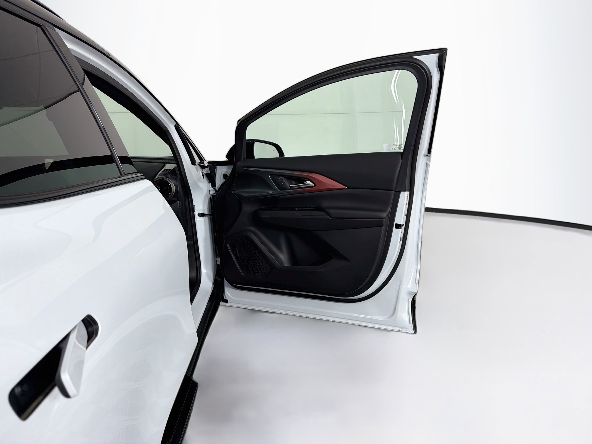 Used 2026 Chevrolet Equinox EV RS FWD image 33