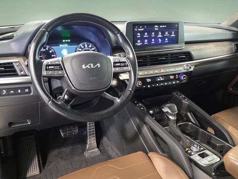 Used 2022 Kia Telluride SX w/ SX Prestige Package image 36