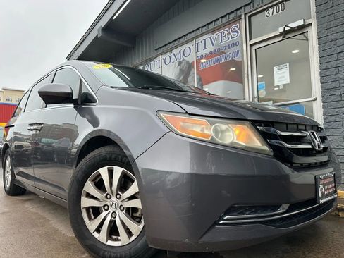 Used 2016 Honda Odyssey SE image 1
