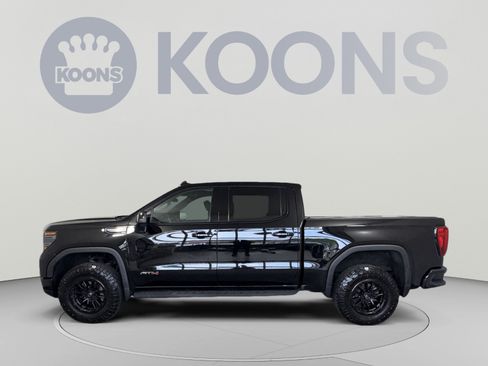 Used 2022 GMC Sierra 1500 AT4 w/ AT4 Premium Package AWD/4WD image 2