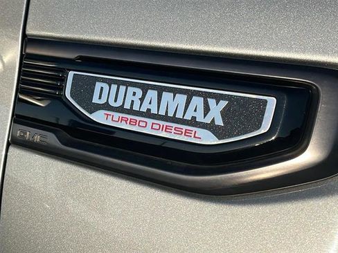 Used 2024 GMC Sierra 1500 AT4X image 5