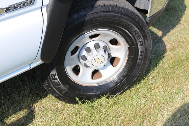 Used 2007 Chevrolet Silverado 3500 4x4 Regular Cab w/ Skid Plate Package image 19