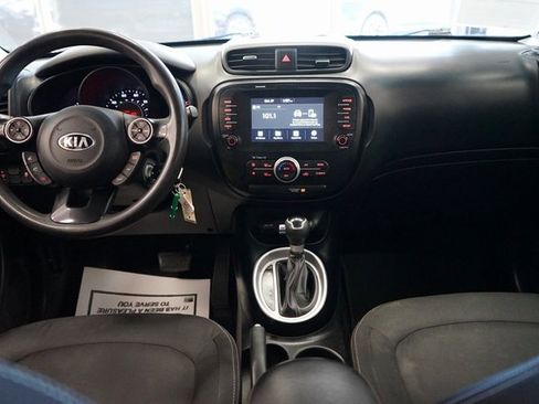 Used 2019 Kia Soul + image 35