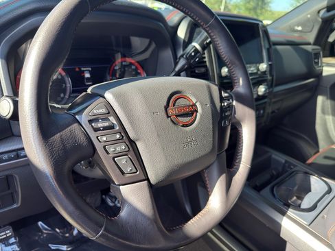 Used 2023 Nissan Titan PRO-4X w/ Pro-4x Convenience Package AWD/4WD image 14