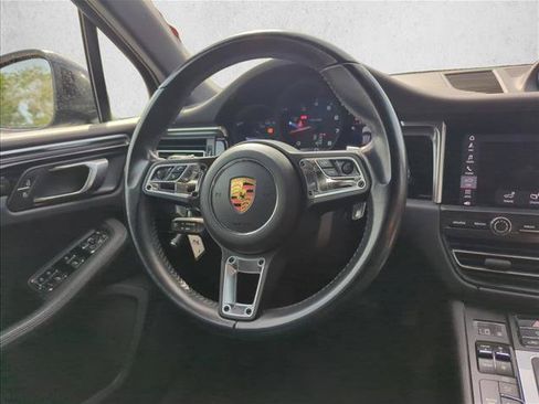 Used 2021 Porsche Macan AWD/4WD image 28