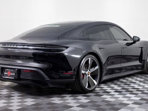 Used 2022 Porsche Taycan 4S image 7
