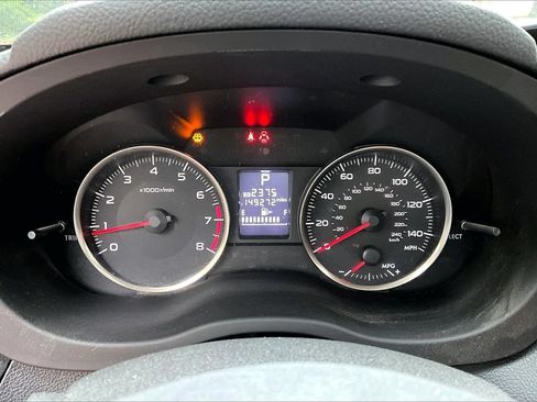 Used 2017 Subaru Crosstrek 2.0i Premium AWD/4WD image 9