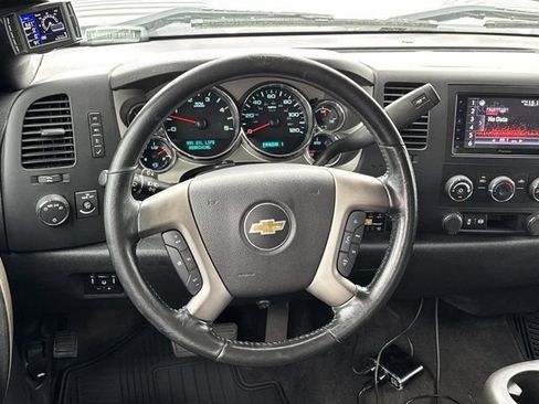 Used 2014 Chevrolet Silverado 2500 LT AWD/4WD image 25