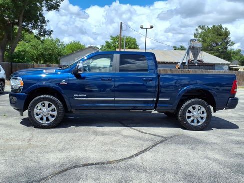 Used 2023 RAM 2500 Limited AWD/4WD image 18