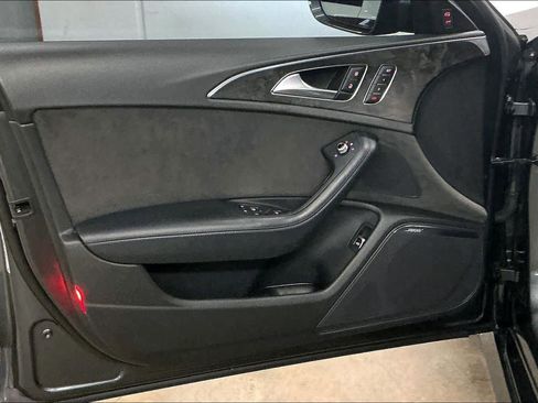 Used 2017 Audi S6 Prestige image 26