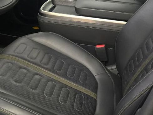 Used 2023 Rivian R1S Adventure AWD/4WD image 10