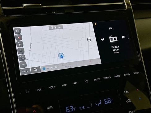 Used 2024 Hyundai Tucson Limited image 19