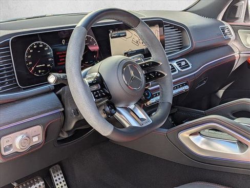 Certified 2025 Mercedes-Benz GLE 53 AMG 4MATIC image 9