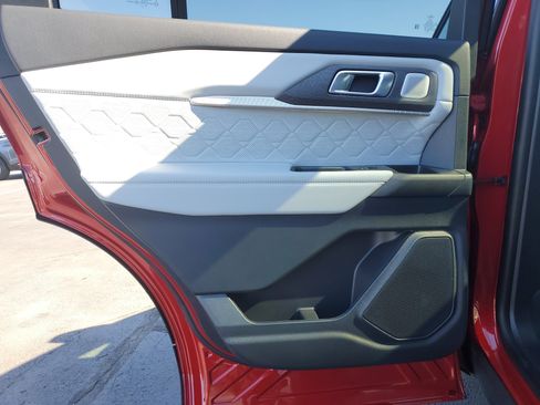 New 2026 Ford Explorer Platinum w/ LUX Leather Package image 15