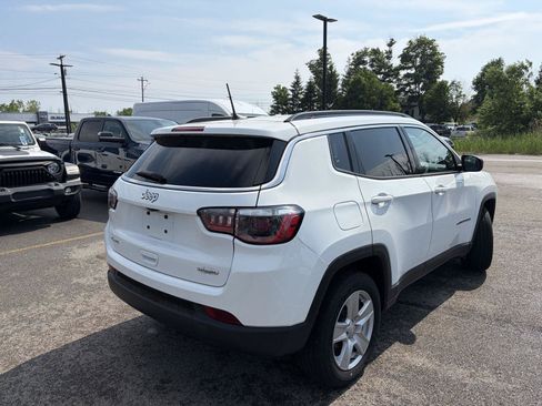 Used 2022 Jeep Compass Latitude w/ Convenience Group AWD/4WD image 6