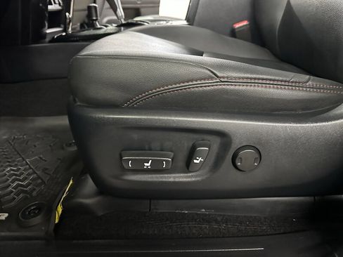 Used 2020 Toyota 4Runner TRD Pro AWD/4WD image 32
