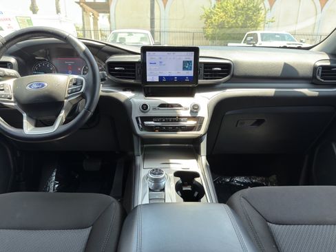Used 2023 Ford Explorer XLT RWD image 22