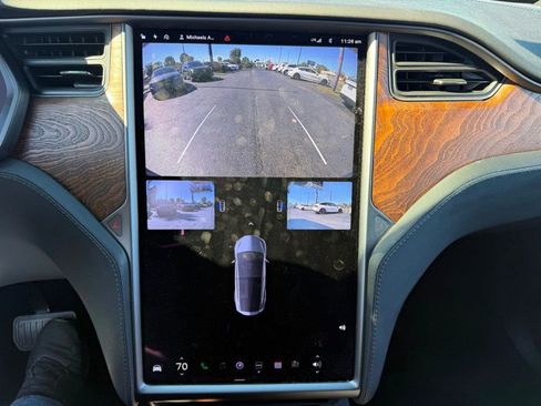 Used 2019 Tesla Model X Long Range image 13