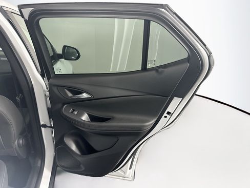 Used 2025 Buick Encore GX Preferred FWD image 28