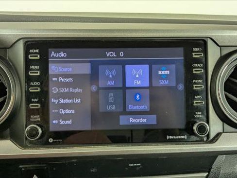 Used 2020 Toyota Tacoma SR5 RWD image 28