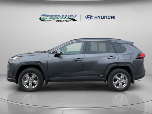 Used 2024 Toyota RAV4 XLE image 4