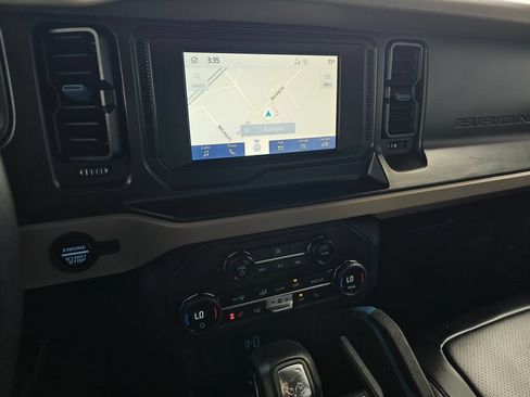 Used 2023 Ford Bronco Wildtrak AWD/4WD image 23