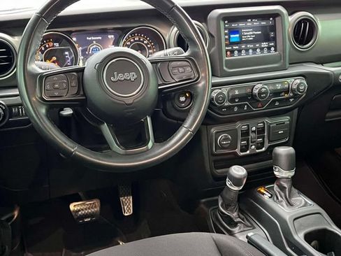 Used 2021 Jeep Gladiator Sport AWD/4WD image 14