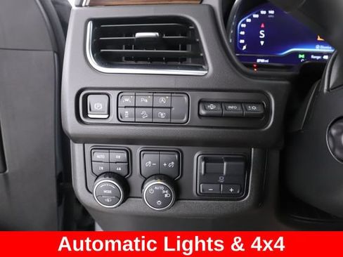 Used 2024 Chevrolet Suburban High Country AWD/4WD image 21