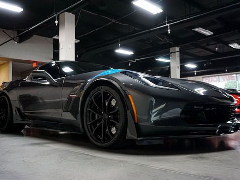 Used 2017 Chevrolet Corvette Grand Sport RWD image 2