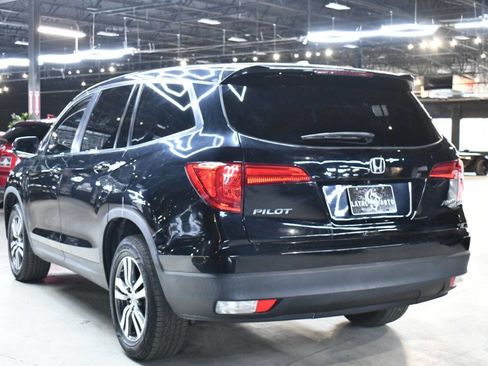 Used 2017 Honda Pilot EX image 6