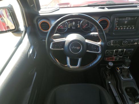Used 2021 Jeep Gladiator Mojave w/ Cold Weather Group AWD/4WD image 18