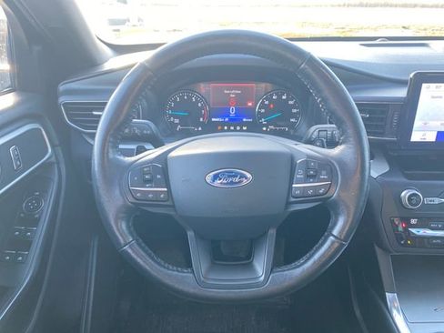 Used 2020 Ford Explorer XLT w/ Equipment Group 202A image 19
