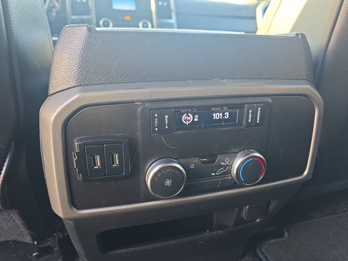 Used 2018 Ford Expedition Max XLT image 24