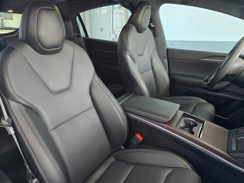 Used 2024 Tesla Model X AWD/4WD image 11