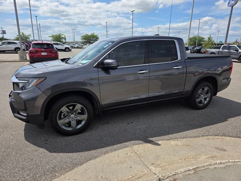 Used 2023 Honda Ridgeline RTL-E image 2