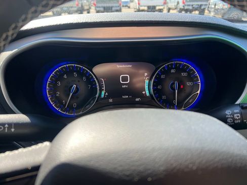 Used 2024 Chrysler Pacifica Limited w/ S Appearance Package image 36