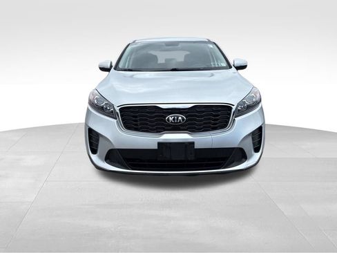 Used 2020 Kia Sorento LX image 3