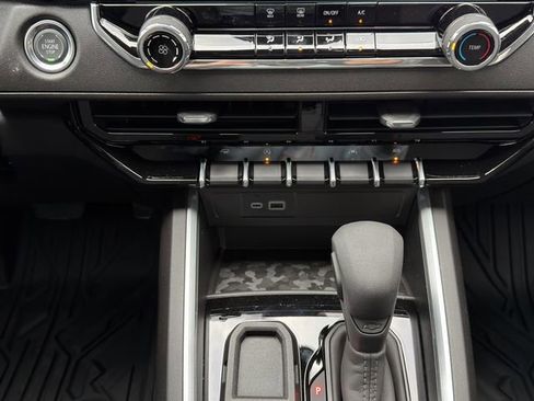 New 2026 Chevrolet Colorado W/T w/ WT Custom Package RWD image 18