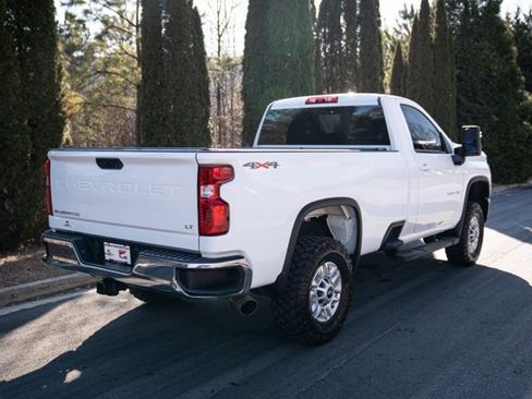 Used 2025 Chevrolet Silverado 2500 LT w/ Convenience Package image 11