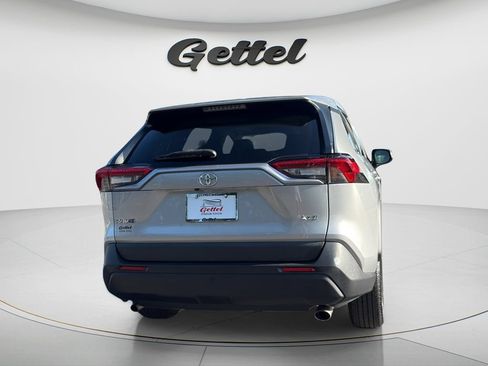 Used 2023 Toyota RAV4 XLE w/ Convenience Package FWD image 6