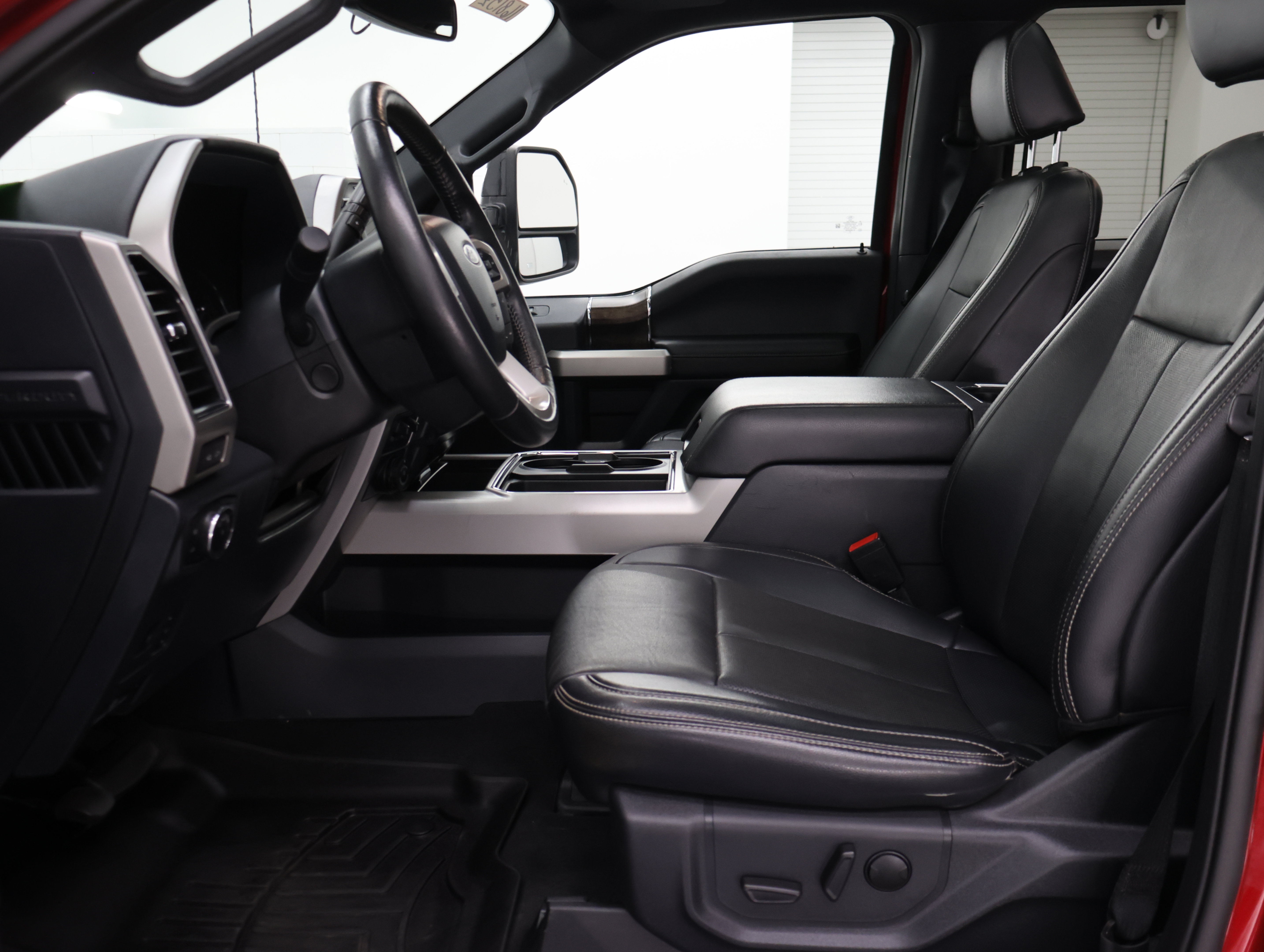Used 2022 Ford F250 Lariat w/ Tremor Off-Road Package AWD/4WD image 8