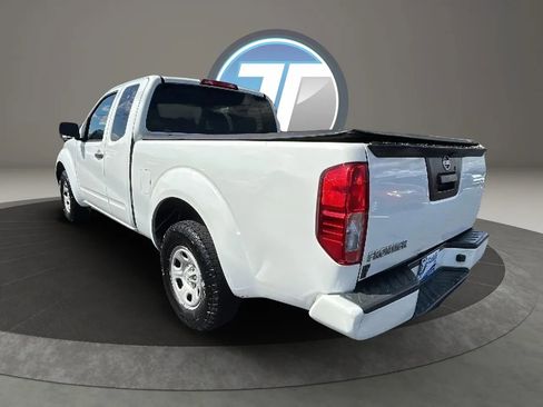 Used 2019 Nissan Frontier S image 14