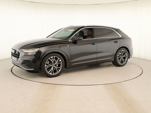 Used 2023 Audi Q8 Prestige w/ Prestige Package image 13